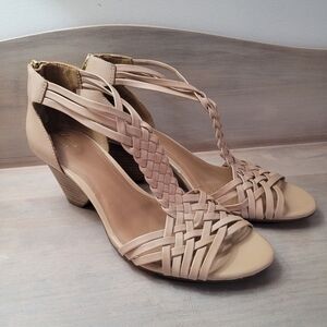 Clarks Artisan Women's Ranae Monique T-Strap Woven Leather Sandals 8.5 Cream NEW